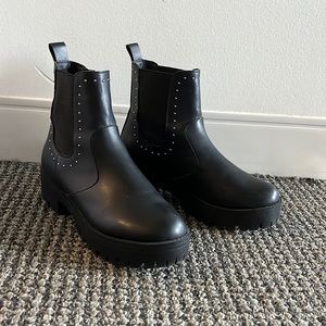 Black Madden Girl ankle boots